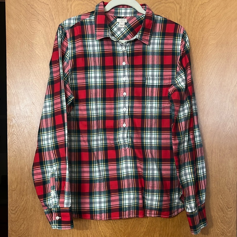 Classic J. Crew button down shirt. Size XL. Boyfriend fit